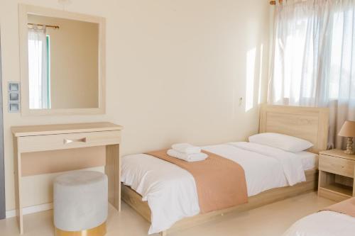 Island Apartments - image 9