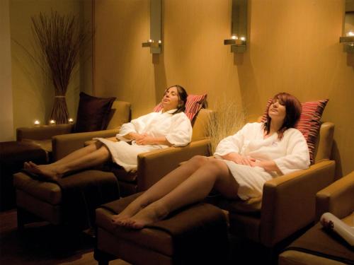 Macdonald Alveston Manor Hotel & Spa - image 10
