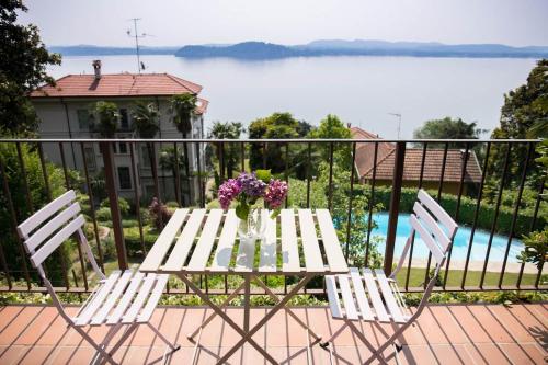 A Balcony on Lake Maggiore, Belgirate (fotografie 3)