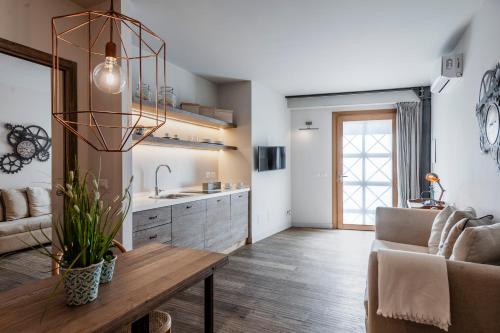 Ferrini Home - Piazza Trento - image 7