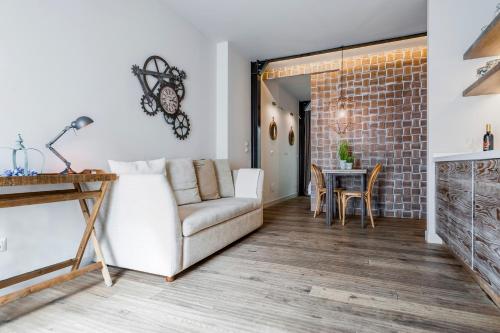 Ferrini Home - Piazza Trento - image 12
