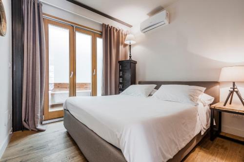 Ferrini Home - Piazza Trento - image 8