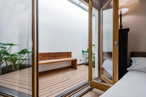 Loft image 9