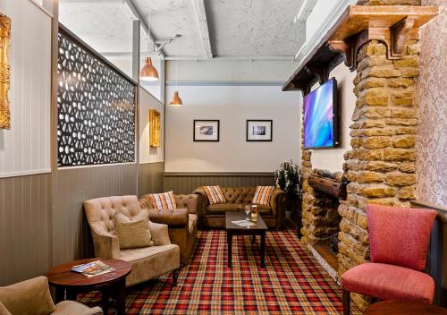 Dragonfly Hotel Colchester - image 6