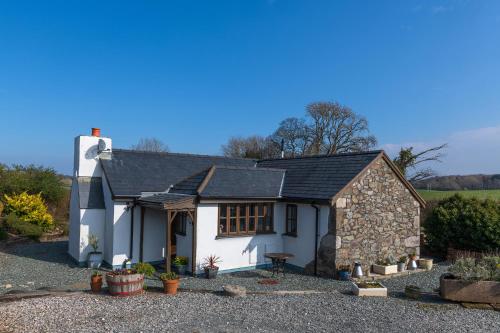 Beautiful Countryside cottage on the North Wales Coast