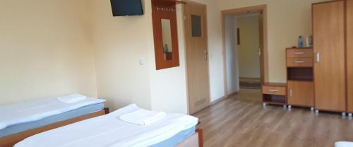 Quadruple Room with Private Bathroom