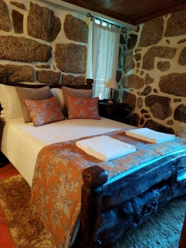 Villa with 4 bedrooms in Penafiel with wonderful mountain view private pool enclosed garden 50 km from the beach - image 13