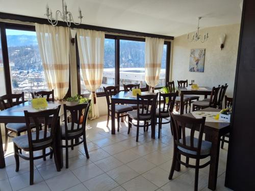 Restorāns, Family Hotel Bela in Tryavna