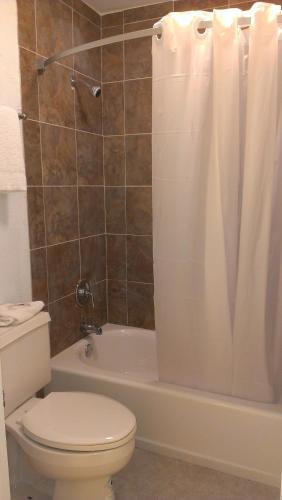 2 double beds