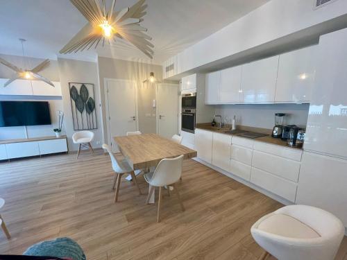 One-Bedroom Apartment image 10