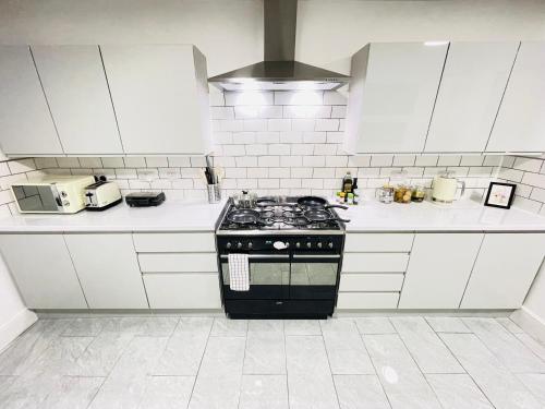 Leytonstone House - SleepyLodge 3