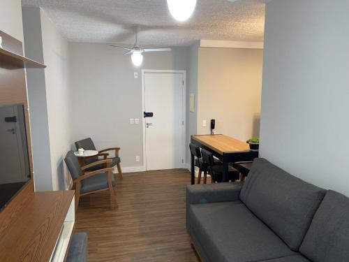 Apartamento decorado 50 metros da praia in วีลาอัสซุงเกา