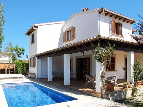 Holiday Home Ca Na Conxa - LAR160 by Interhome