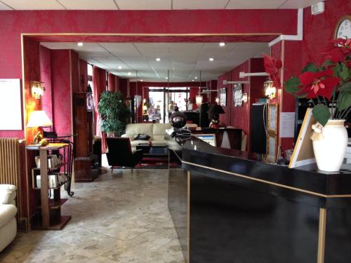 Vintimille Hotel - image 8