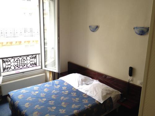 Vintimille Hotel - image 12