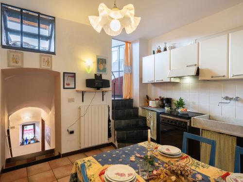  Holiday Home Angela - DOL100 by Interhome in Dolcedo