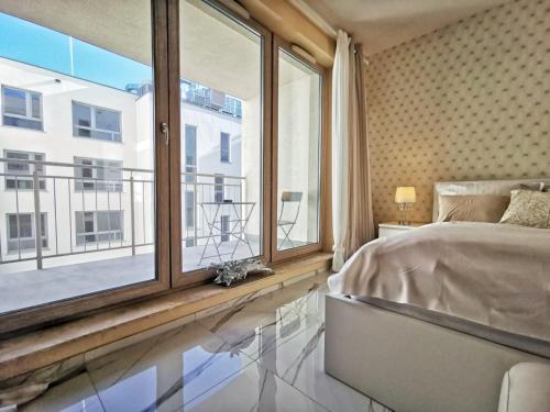 5-stars Apartments - Old Town - image 3