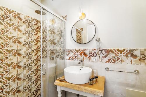 347143427 Itria Palace