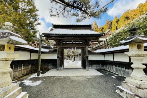 高野山 宿坊 龍泉院 -Koyasan Shukubo Ryusenin-