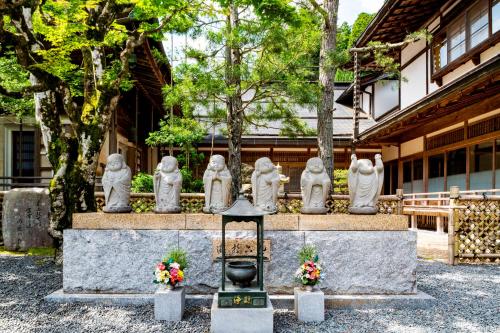 高野山 宿坊 龍泉院 -Koyasan Shukubo Ryusenin-