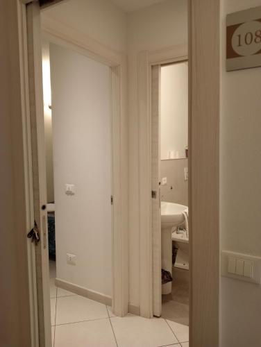 Pisacentro Guest House - image 13