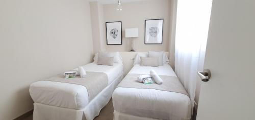 Balmes 1-6 pax + terrace very close to the Central Market - image 7