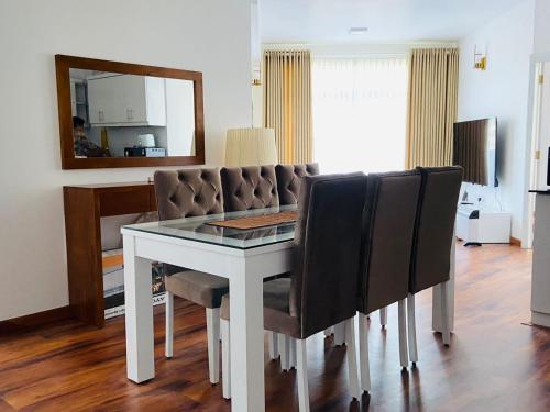 Three-Bedroom Apartment image 9