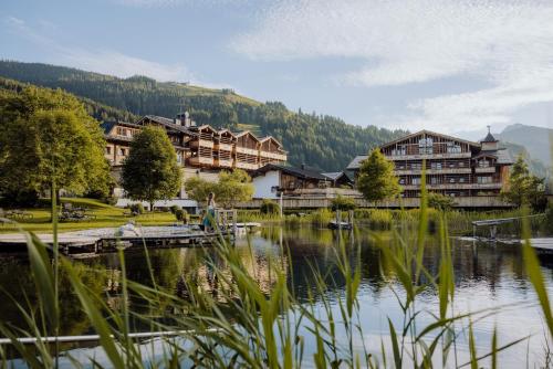 Naturresort PURADIES - Hotel - Leogang