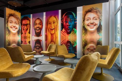 Bar/lounge, ibis Styles Berlin Treptow near Artemis