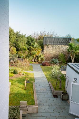 Hôtel Restaurant Les Ormes The Originals Relais (Relais du Silence) - image 12