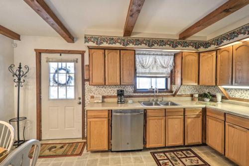 'The Lakehouse' Lovely Wappapello Country Home! in Poplar Bluff