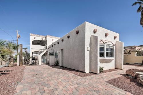 Charming Home with BBQ Balcony and Views of Lake Havasu - image 3