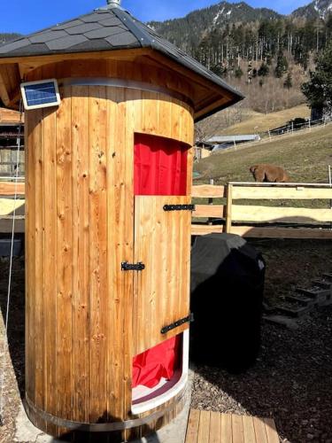 Jurte beim Lama- & Alpakahof Triesenberg in Triesenberg