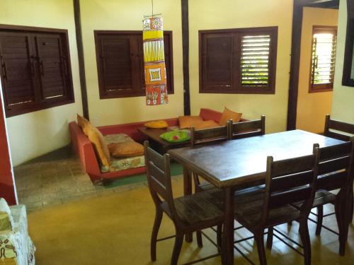 2 bedrooms, 4 beds