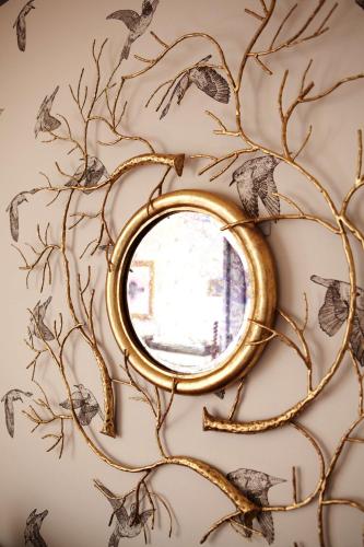 King Suite image 2