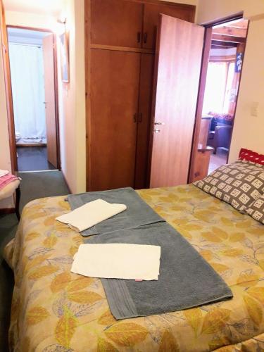 One-Bedroom Apartment image 3