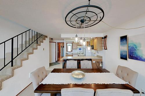 ​Rock Creek Inn Vacation Condos - image 14