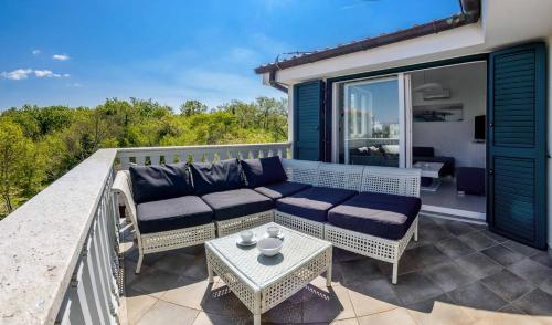 Erkély/terasz, Apartments with parking space Vantacici, Krk - 19292 in Turcic