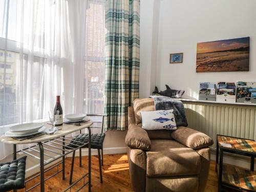 Hoe Apartment Plymouth - image 12