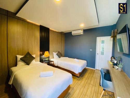 S1 City Hotel Buriram Room Type - Deluxe Twin Room