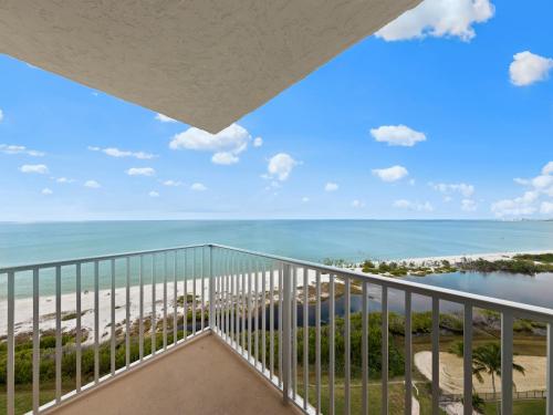 Estero Beach & Tennis 1206A, 1 Bedroom, Sleeps 4, Heated Pool, Elevator in  Fort Myers Beach, FL - reviews, prices | Planet of Hotels