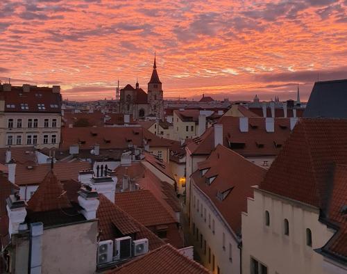 Cozy Nice view Apartment Best Location Charles Bridge