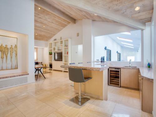 Blanca Vista - image 9