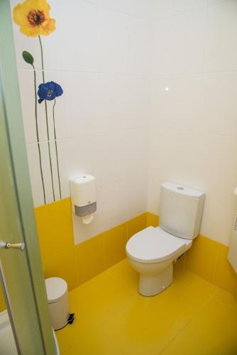 12 Months Mini Hotel