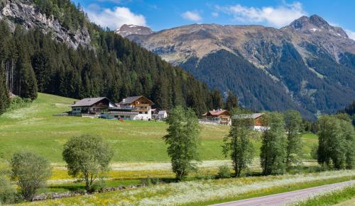  Gasthof Rabenstein, Pension in Sarntal bei Durnholz