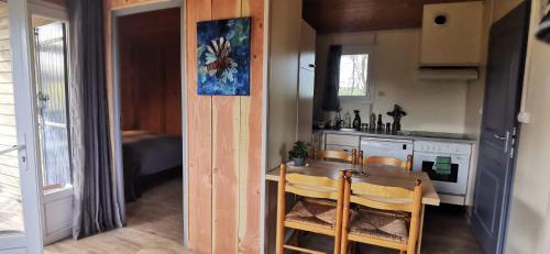 virtuve, camping de la chagnée (camping de la chagnee) in Secondigny