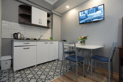 White Pearl Apart - image 5