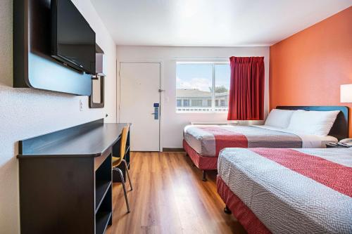 Létesítmények, Motel 6 Corpus Christi, TX - Northwest in Corpus Christi (Texas)