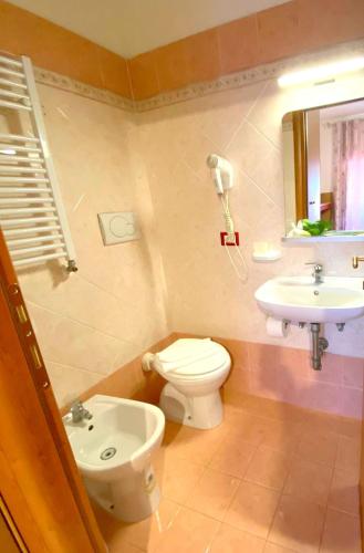 Booking Now Rome-Address Via Palestro,56- Breakfast included, Rom (Foto 8)
