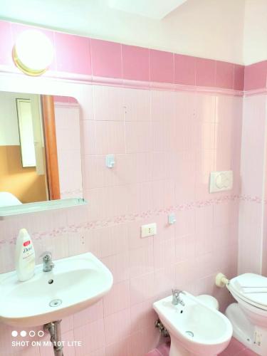 Booking Now Rome-Address Via Palestro,56- Breakfast included, Rom (Foto 7)